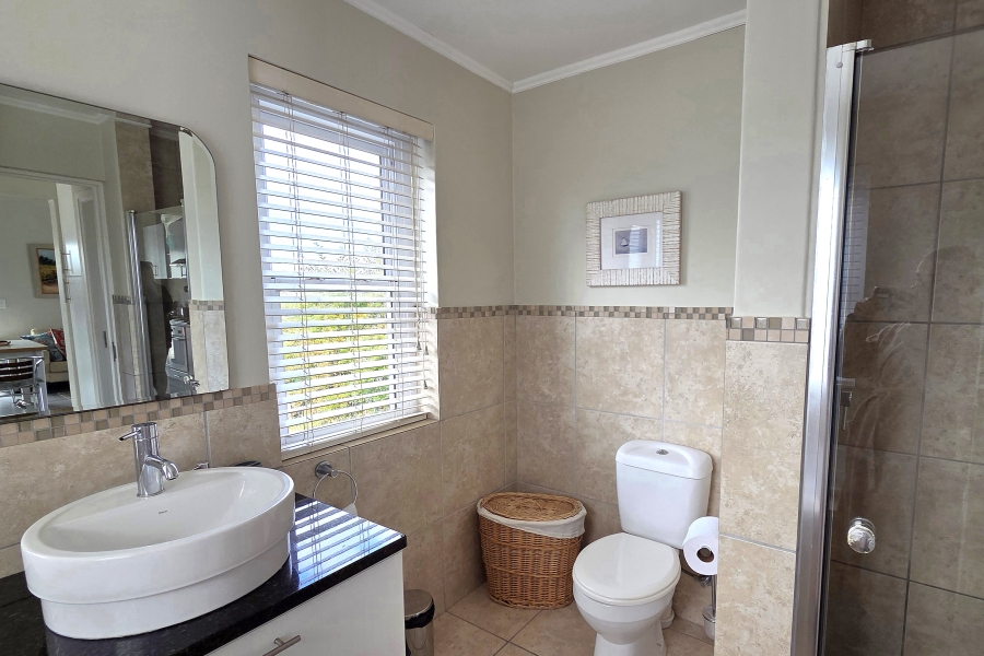 To Let 1 Bedroom Property for Rent in Thesen Islands Western Cape